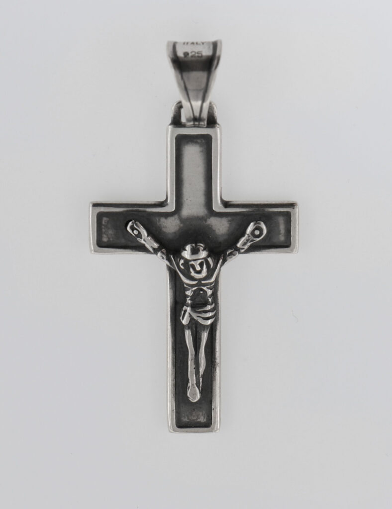 Σταυρός Ασημένιος με εσταυρωμένο