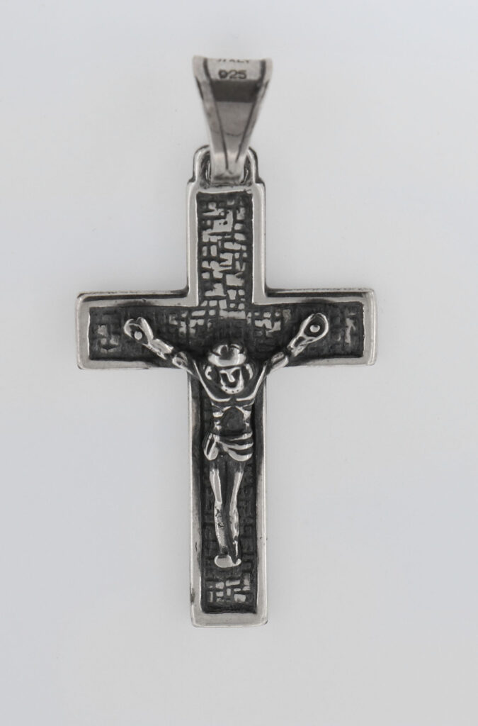 Σταυρός Ασημένιος με εσταυρωμένο