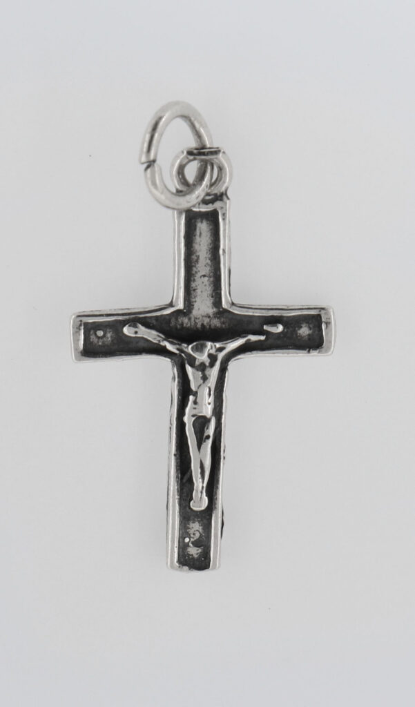 Σταυρός Ασημένιος με εσταυρωμένο