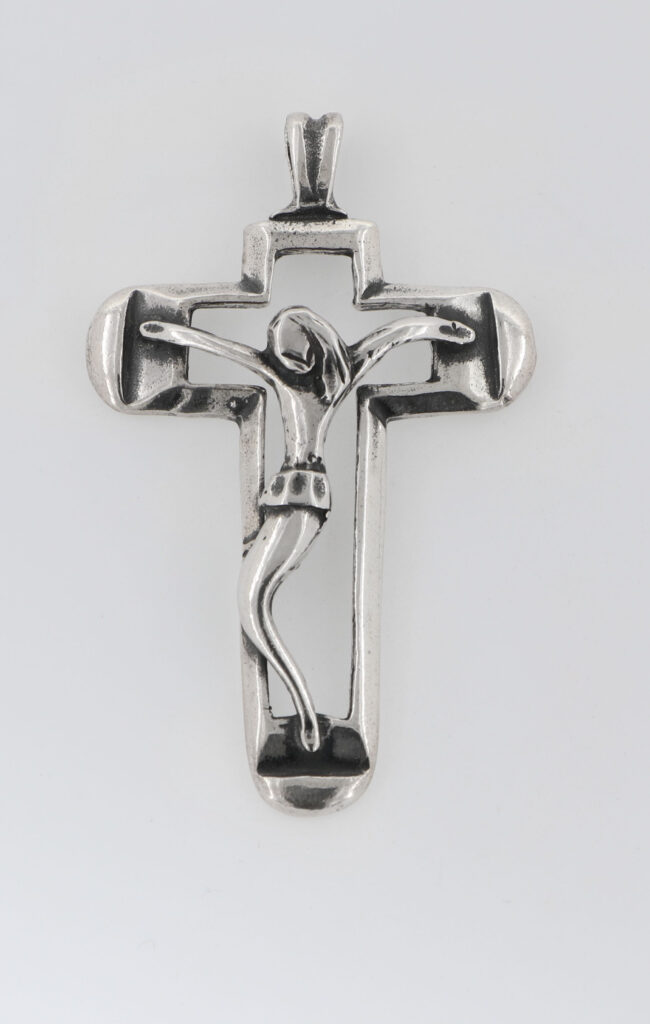 Σταυρός Ασημένιος με εσταυρωμένο