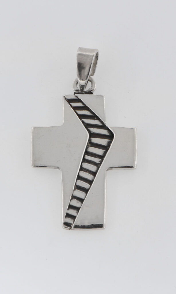 Σταυρός Ασημένιος με εσταυρωμένο