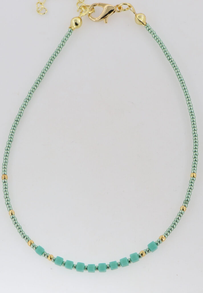 Βραχιόλια ποδιού με φυστικί περλέ πέτρες & επιχρυσωμένες λεπτομέρειες