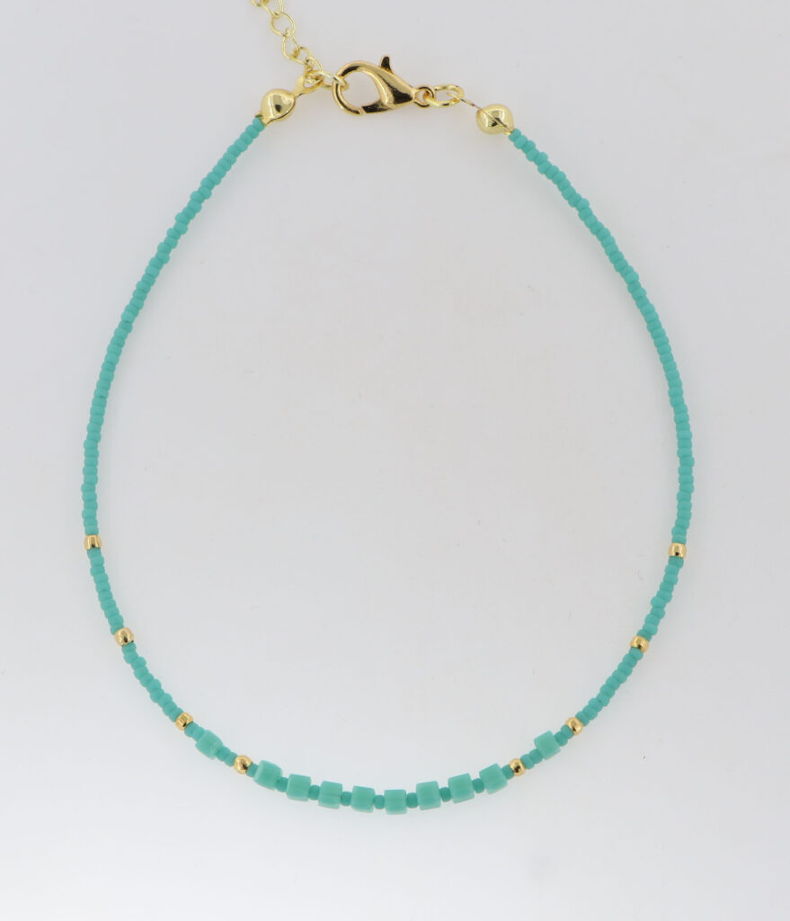 Βραχιόλια ποδιού με τυρκουάζ πέτρες & επιχρυσωμένες λεπτομέρειες