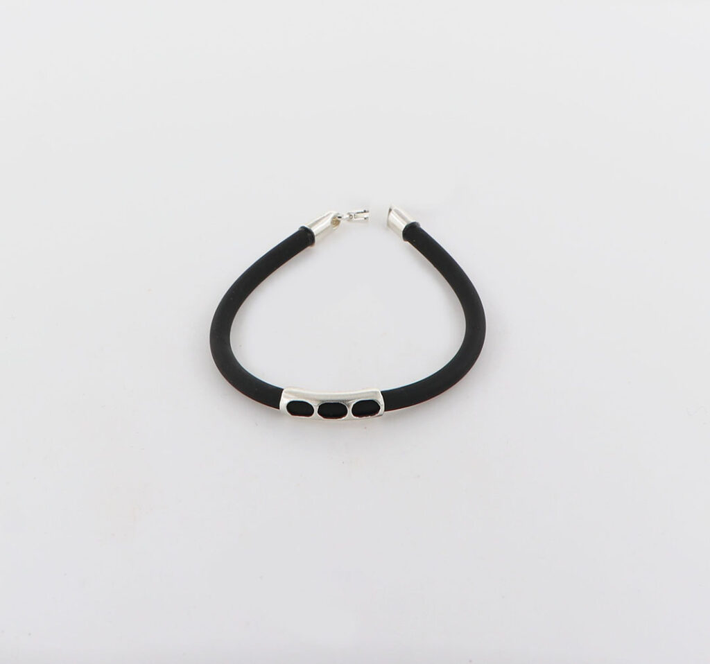 Παιδικό βραχιόλι καουτσούκ.