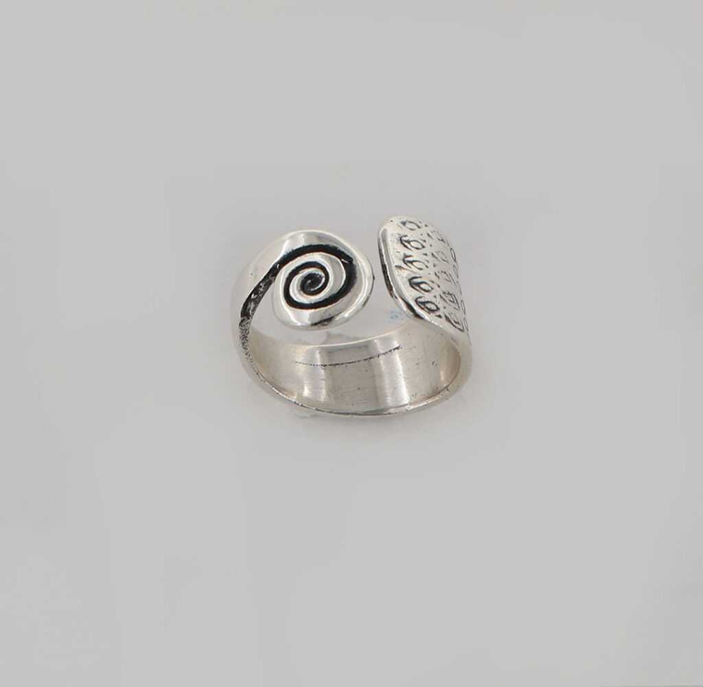 Δαχτυλίδι από ασήμι 925.