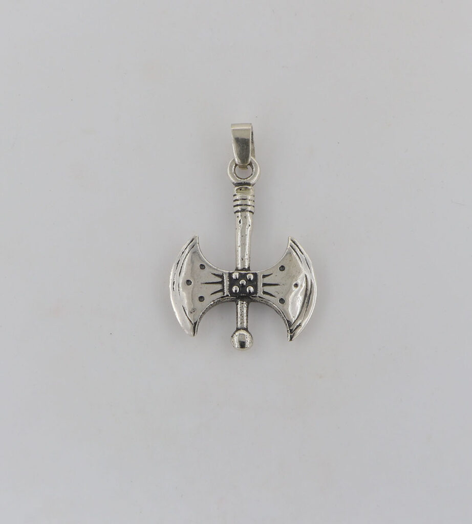 Μενταγιόν διπλός πέλεκις από ασήμι 925.