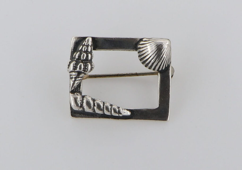 Καρφίτσα Ασημένια με κοχύλια