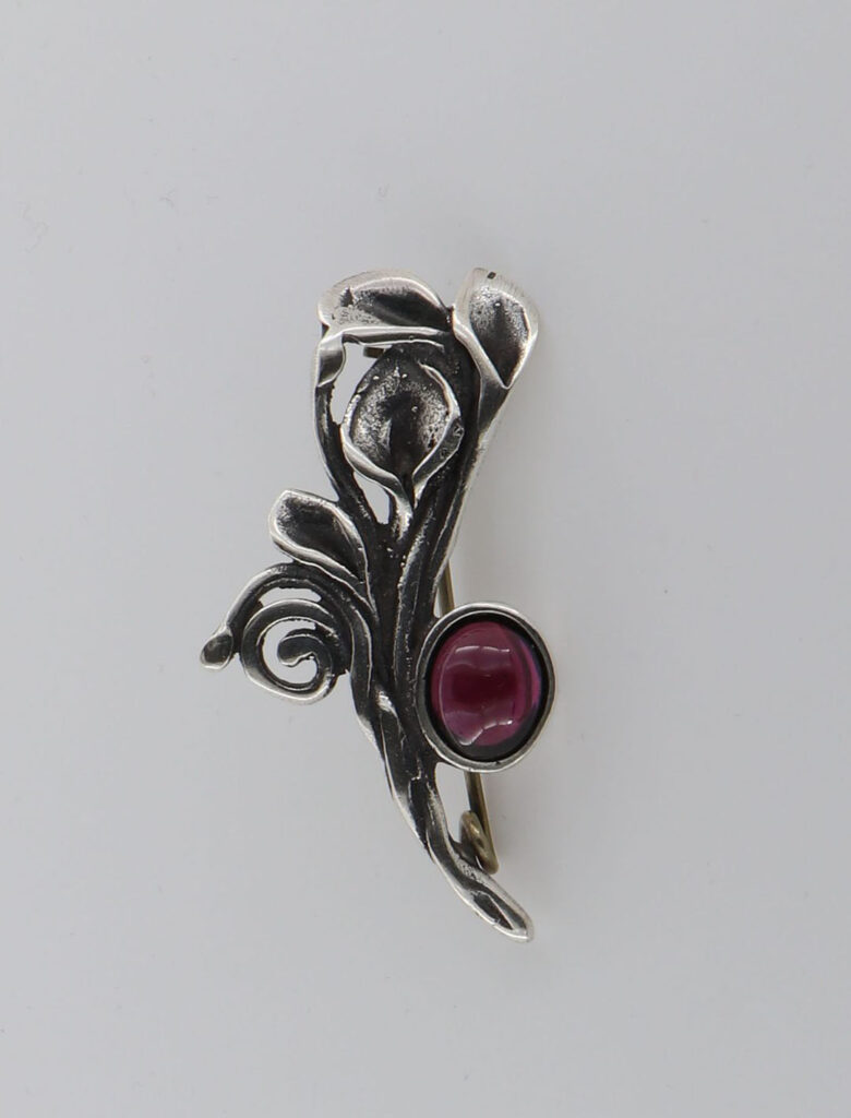 Καρφίτσα Ασημένια κρίνος με γρανάδα