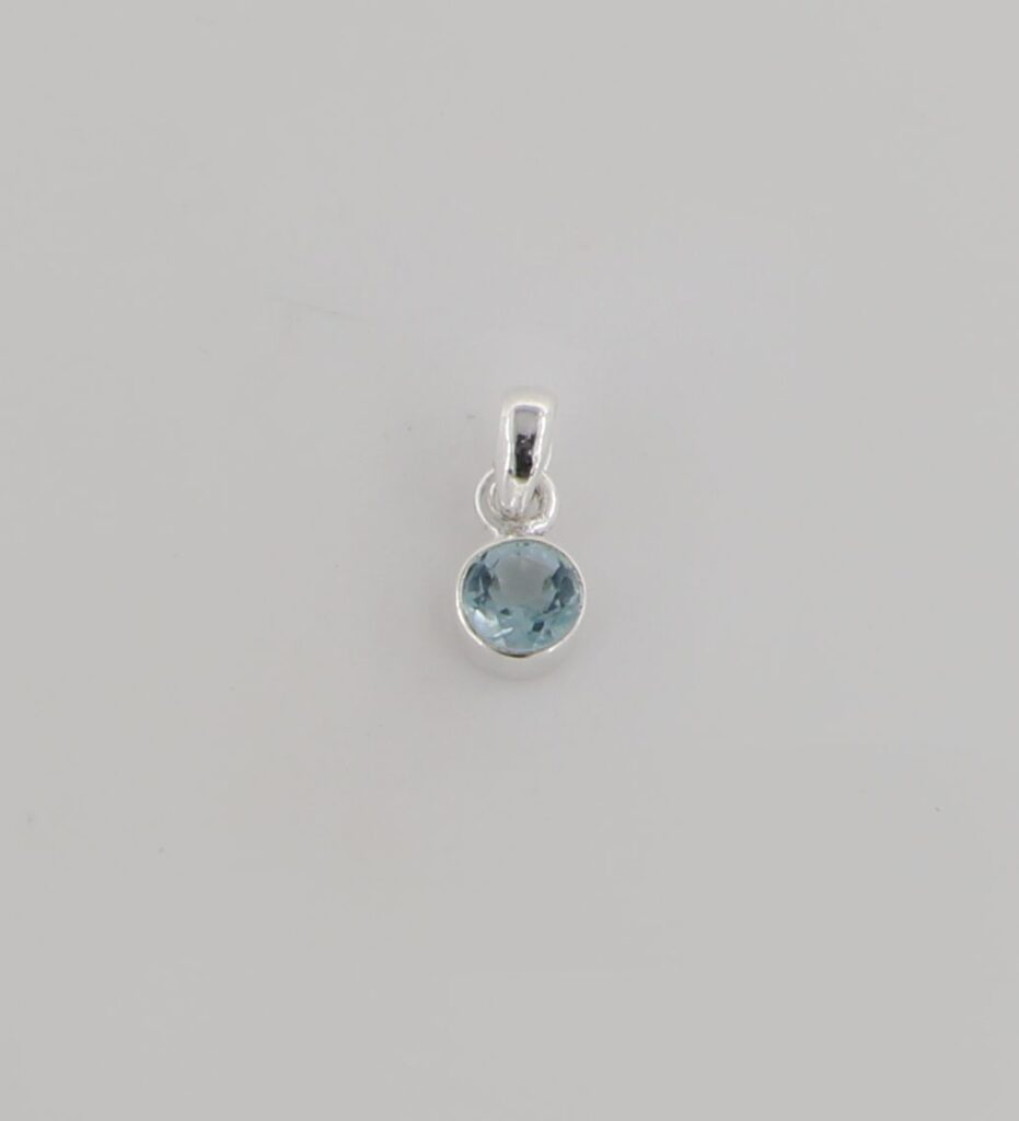 Μενταγιόν από ασήμι 925.