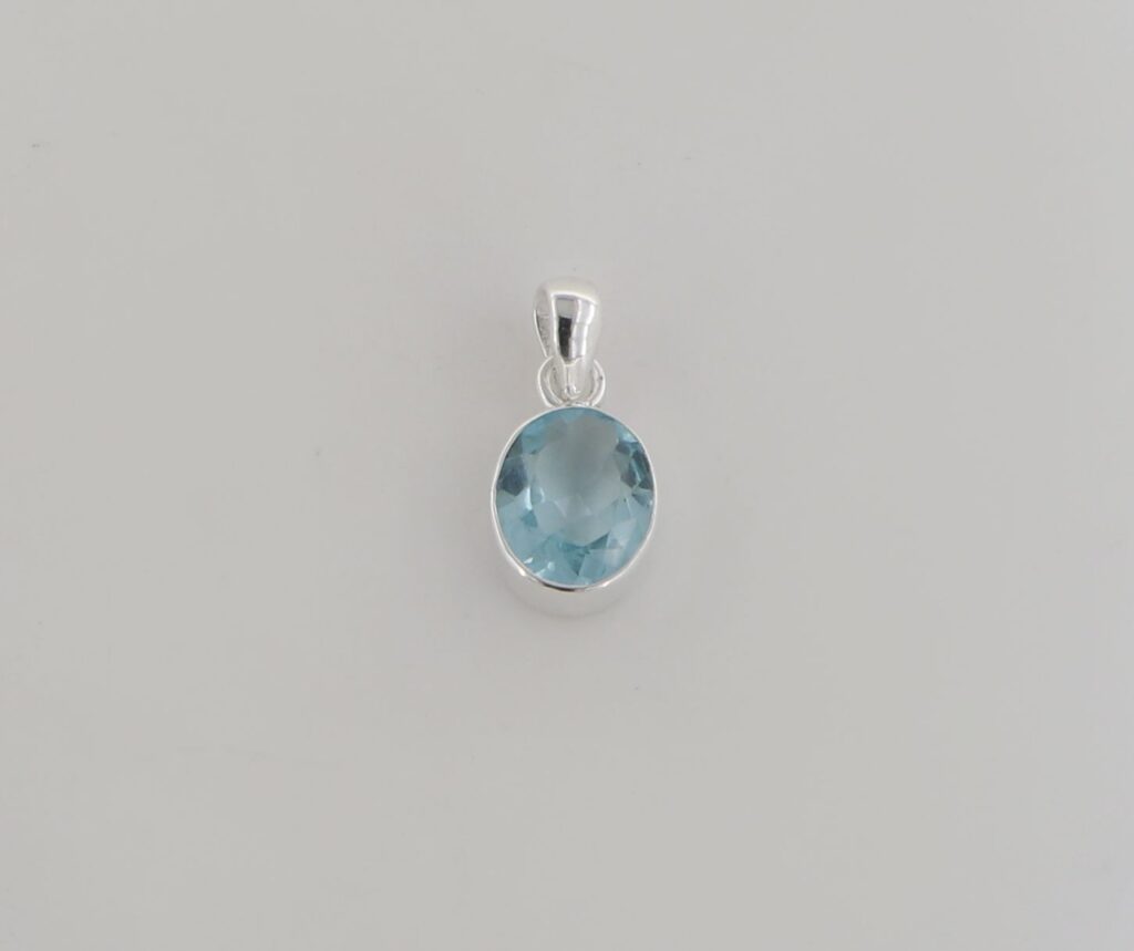 Μενταγιόν από ασήμι 925.