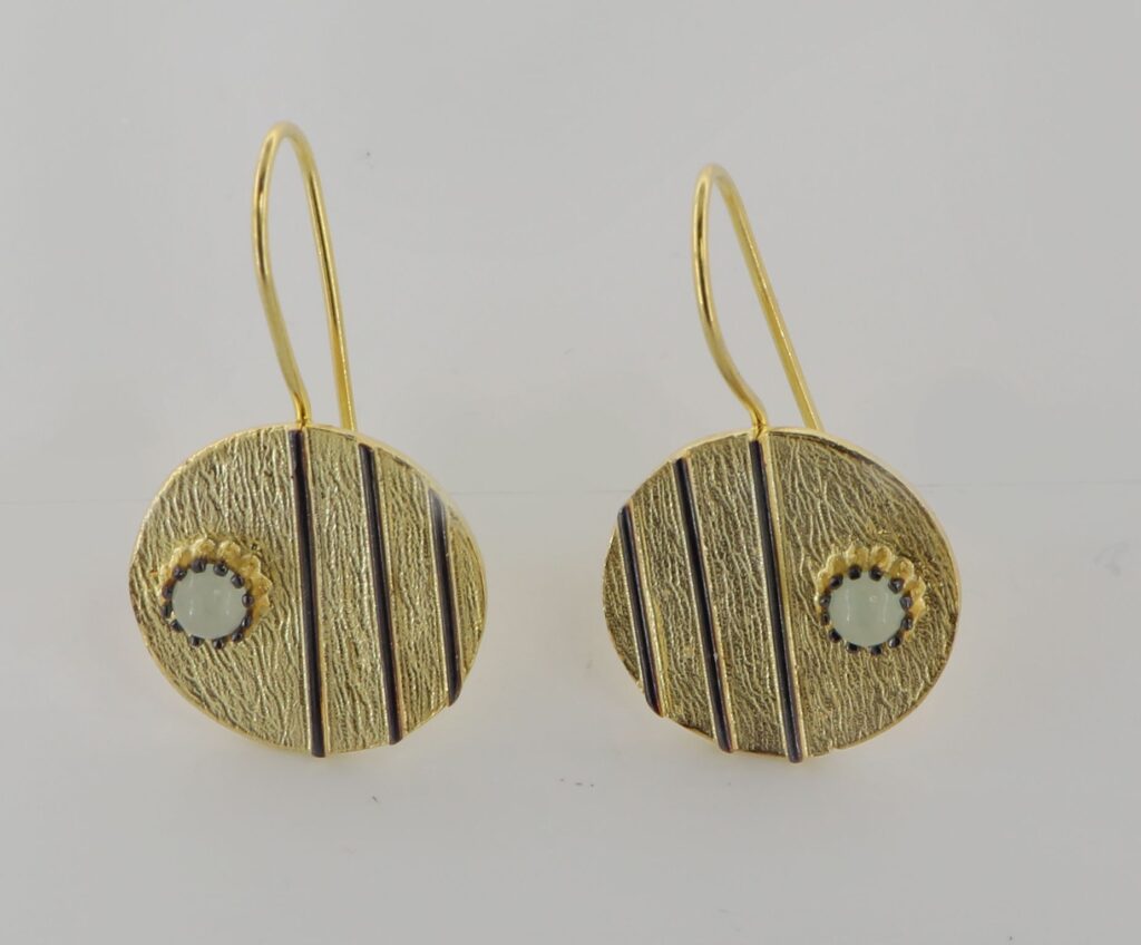 Σκουλαρίκια επίχρυσα από ασήμι 925.