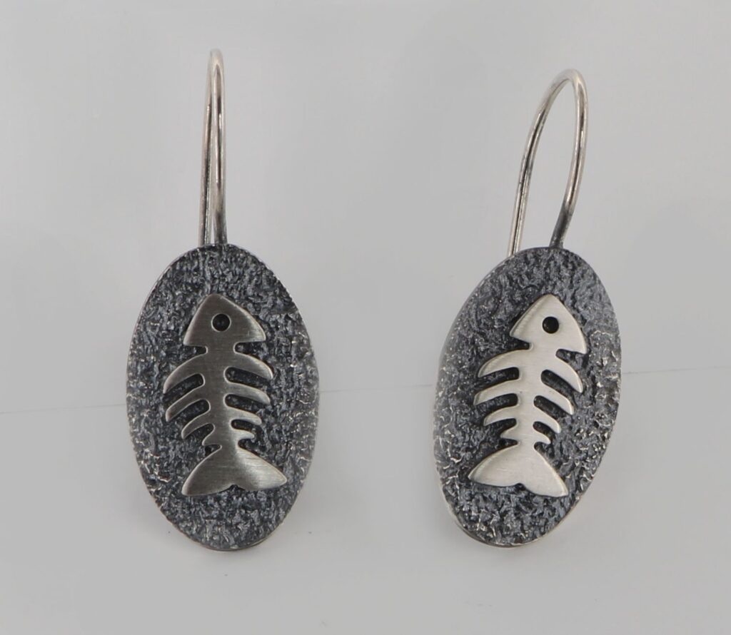 Σκουλαρίκια επίχρυσα από ασήμι 925.