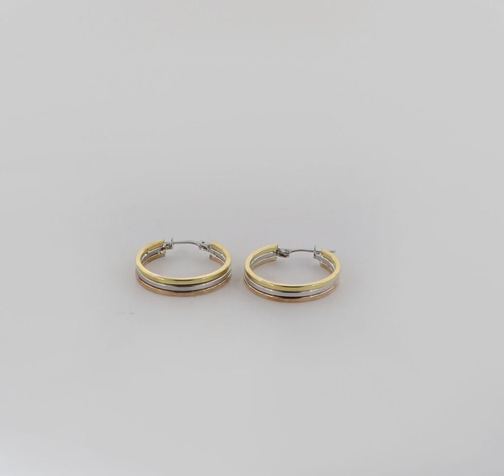 Σκουλαρίκια από ασήμι 925.